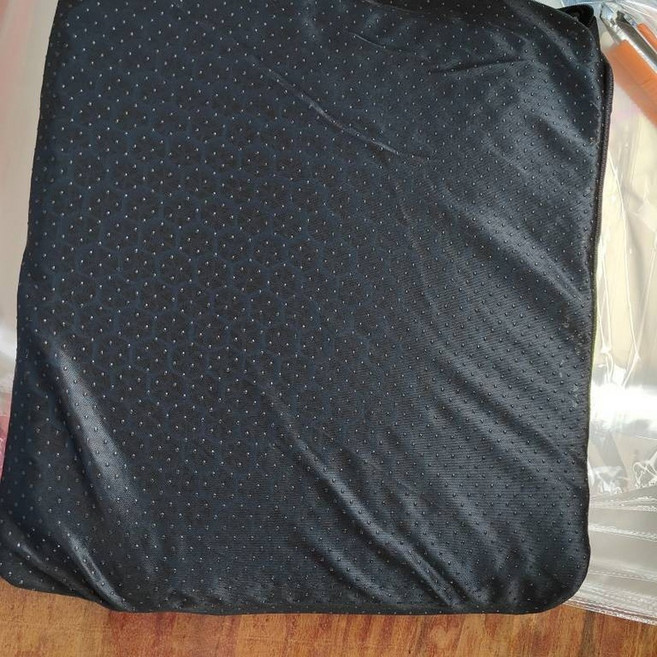 矽膠蜂窩坐墊 升級加厚 辦公室汽車清涼墊 呵護腰椎, 布套（30*25）1個
