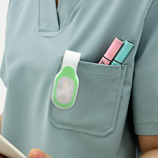 LED 실리콘 램프 휴대용 손전등 자전거 조명 랜턴 간호사용품 소형후레쉬, 1개, 그린