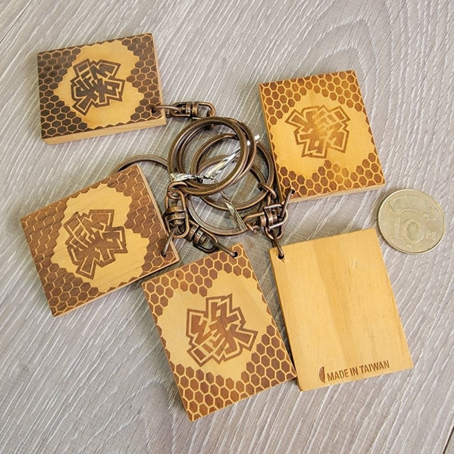 佳樺MIT台灣紀念品 臺灣特色文化古早味原木鑰匙圈, 1個, 出淸下殺↘緣鎖圈一條, 緣