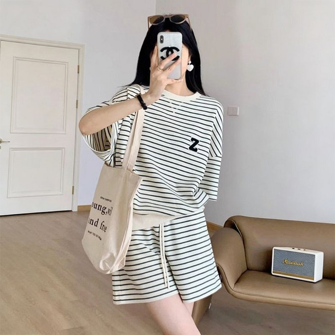 style dr 여성용 빅사이즈 오버핏 트레이닝세트 스트라이프 반팔티 + 반바지 세트