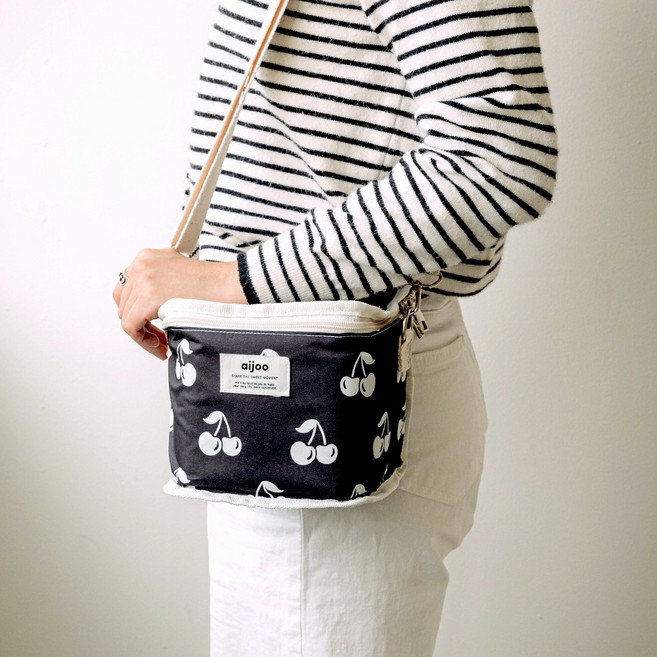 아이주 미니 쿨러백 도시락 보온보냉 이유식 가방, 블랙체리 미니쿨러백