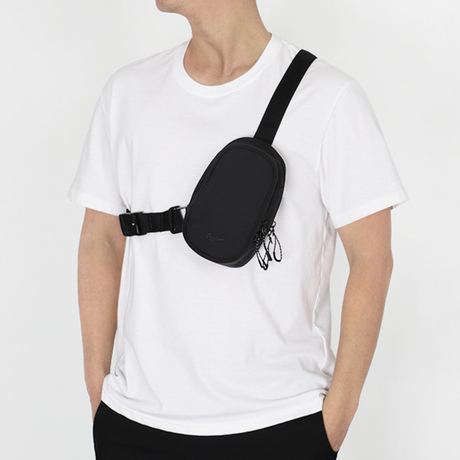 나이키 아우라 크로스바디 백 (2L) 미니크로스백