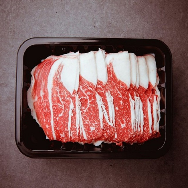 2등급 암소 한우 소고기 차돌박이 (냉동) 300g, 1개