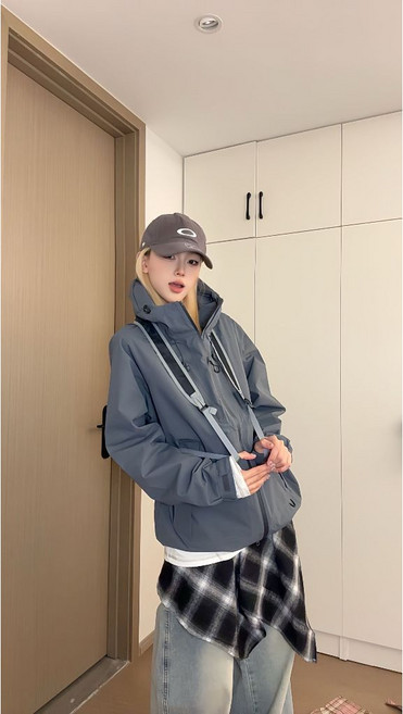 防風防水衝鋒衣 滑雪服 山系工裝外套 戶外運動登山服 連帽外套