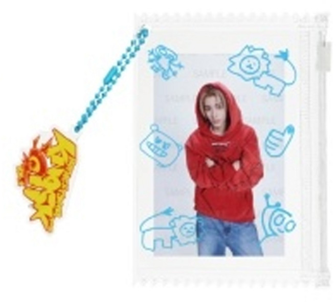 [옵션선택] 보넥도 공식 굿즈 포토카드 파우치 포스터 엽서 부채 키링 보이넥스트도어 KNOCK ON 단독 투어 엠디 모음집 BOYNEXTDOOR md keyring, 포토카드 파우치 세트 이한, KNOCK ON 공식 md