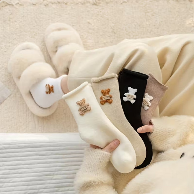 골든 여성용 도톰 포근 곰돌이 패치 겨울양말