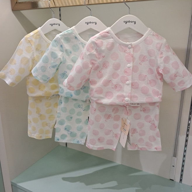 아가방 초특가세일~ 착한가격의 예쁜 7부내의 ~~시원한 자가드원단의 무형광 7부내의 ~~남녀공용