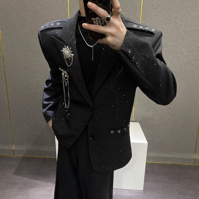 【炸街韓版】西裝外套 男士西裝 韓版西裝 休閒西裝 西服外套 燙金滿天星胸針 黑色修身 春季潮流 高級感穿搭 聚會派對必備