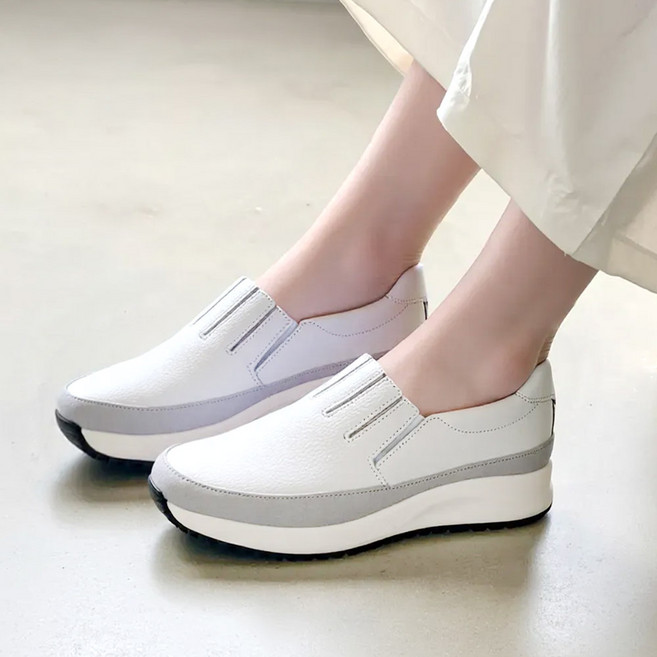 S벨베로 여성 천연소가죽 슬립온 국산 키높이 신발 발편한 가벼운 경량 단화 데일리 슈즈 발등 밴딩 컴포트 논슬립