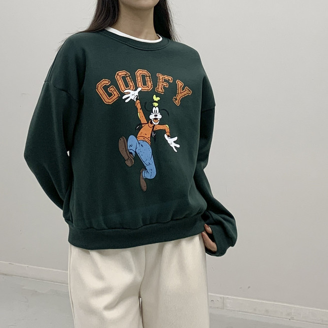 [행복여] 디즈니 정품 캐릭터 프린팅 루즈핏 특기모 맨투맨