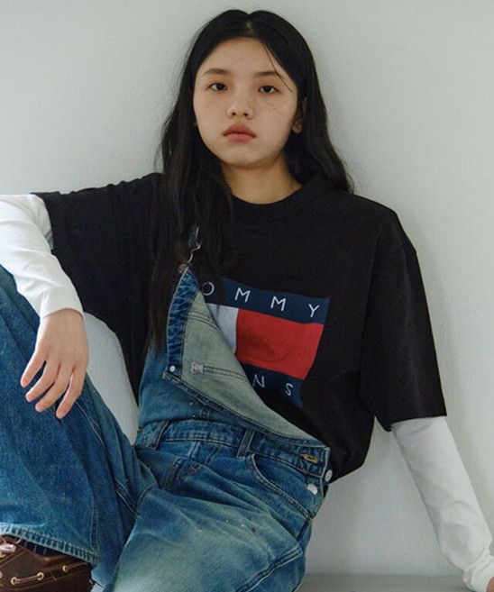 타미진스 TOMMY JEANS 릴렉스 빅 플래그 반팔 티셔츠 T32G1TTO07SMT4BDS