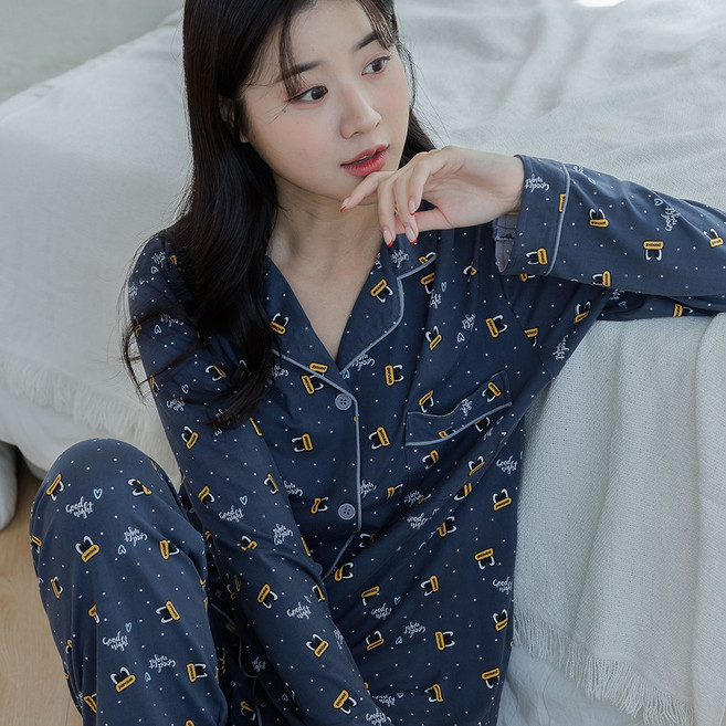 MANSFIT 여성 실크필링 울트라스판 긴팔 파자마 잠옷