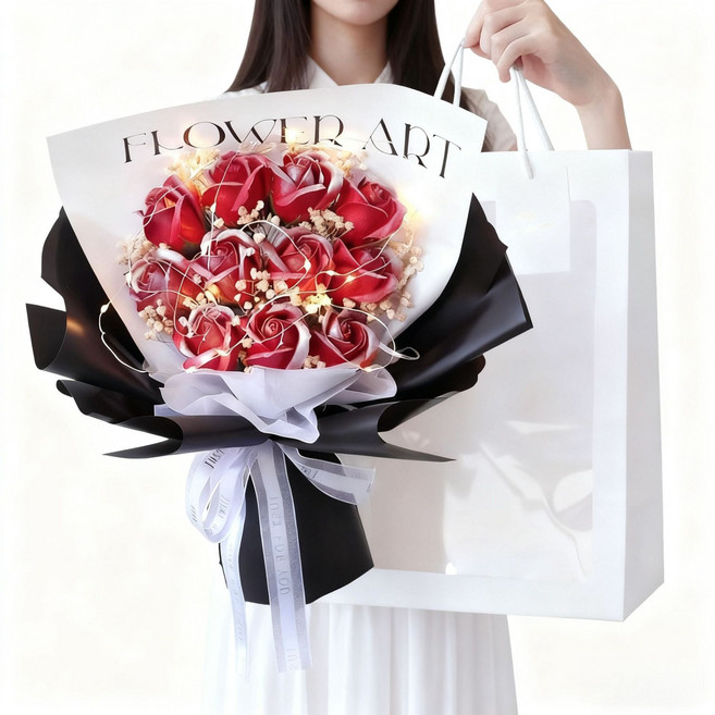 碎冰藍玫瑰花永生花滿天星乾花束七夕聖誕情人節生日禮物送女朋友, 11朵銀邊紅玫瑰 滿天星  手提袋燈串賀卡:1個