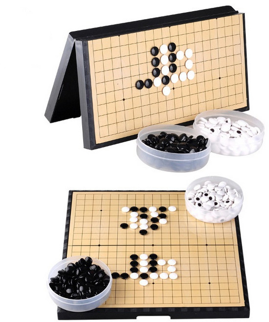 휴대용 접이식 자석 바둑판 세트 [대형] 37cm*37cm 남녀노소 성인 어르신 노인정 회사 직장 휴게실 학생 청소년 오목 알까기 바둑 오목 게임 캠핑 보드게임 집콕놀이 바둑판, 대형(가로37cm*세로37cm), 1개, 블랙화이트