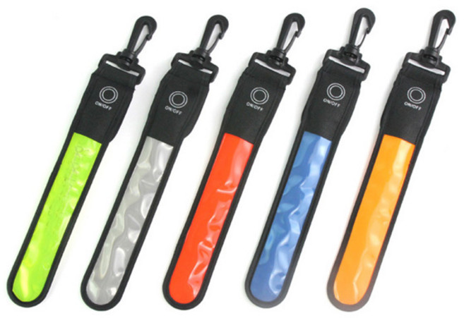 러너 사이클리스트 개 산책자 및 조깅 텐트 그룹 캠핑 스포츠 야외용 1pc LED 반사 빛나는 가방 펜던트 태그, 1개, [03] Blue
