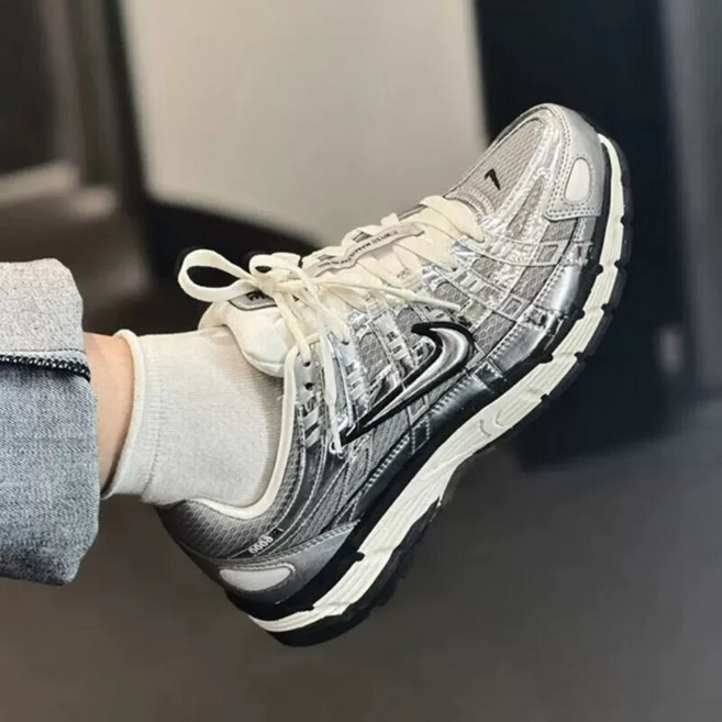 (매장 정품) 나이키 P-6000 메탈릭 실버 이시영 운동화 신발 CN0149-001