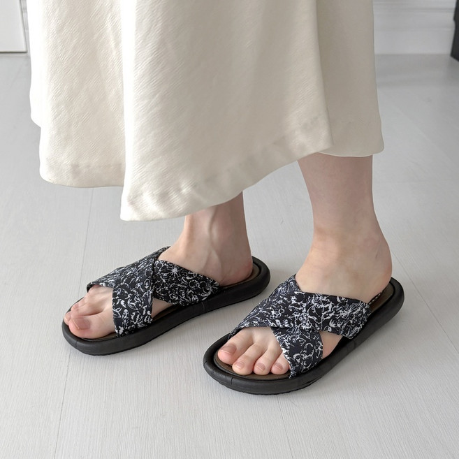 미제르바 여성 여름 슬리퍼 발편한 여름 샌들 여자 신발 뜨왈드주이