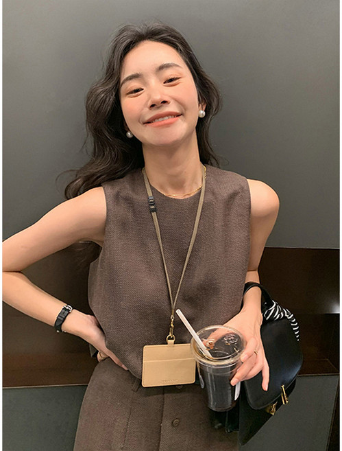여름 린넨 2피스 민소매 나시 A라인스커트 업셋 출근룩 오피스룩 하객룩 정장 세트