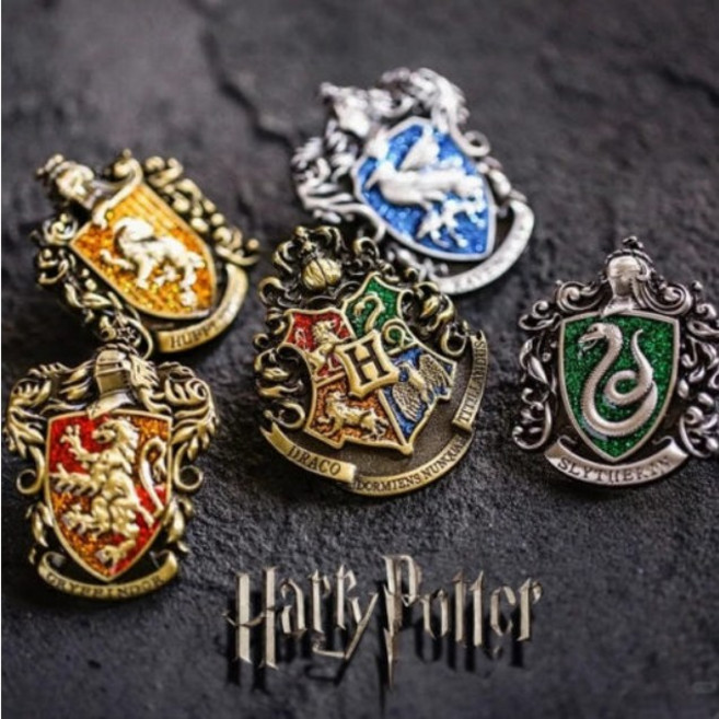 해리포터 호그와트 기숙사 배지 브로치