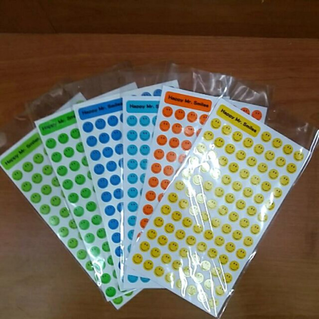 微笑臉裝飾貼, 圖五全水藍