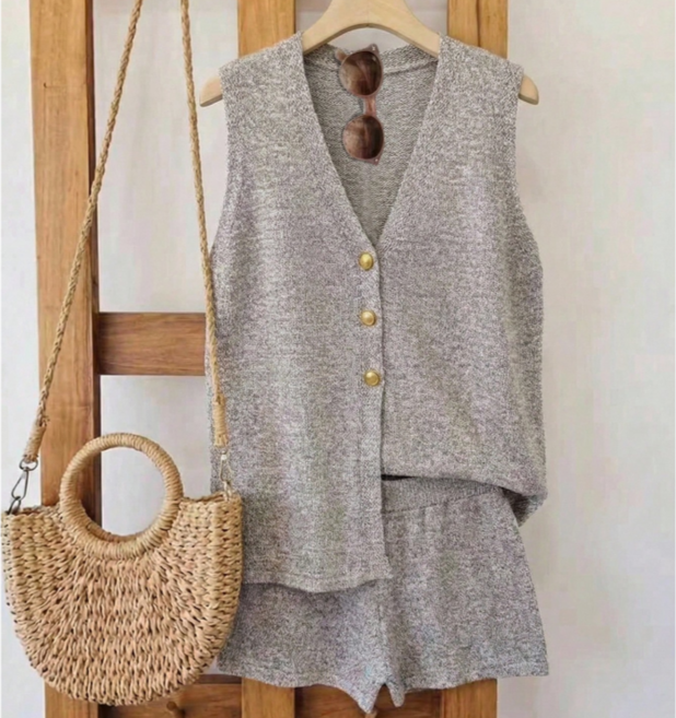 Loose thin summer knit top sleeveless V-neck cardigan+shorts suit
