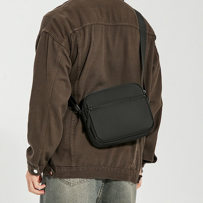 담앤드솜 무지 크로스백 슬링백 힙색 남녀공용 여행용 방수 도난방지가방