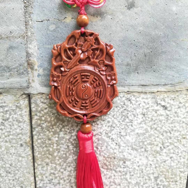 J1 斬桃花五帝錢吊飾, 8CM挑花斬八卦, 1個