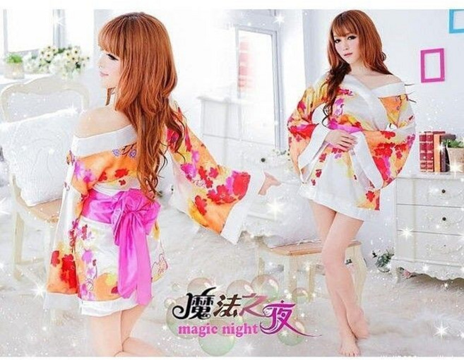 魔法之夜 magic night 和服式睡衣 粉嫩花卉圖案 寬鬆大袖口設計, 1個