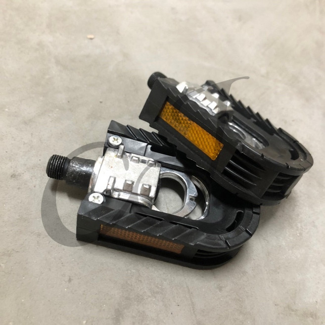 CJ Ebike 鋁合金折疊腳踏車，輕巧便攜，時尚設計，通勤休閒皆宜, 1個