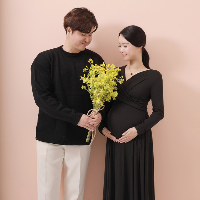 블랙 만삭촬영 웨딩촬영 오프숄더 임부 커플 시밀러룩