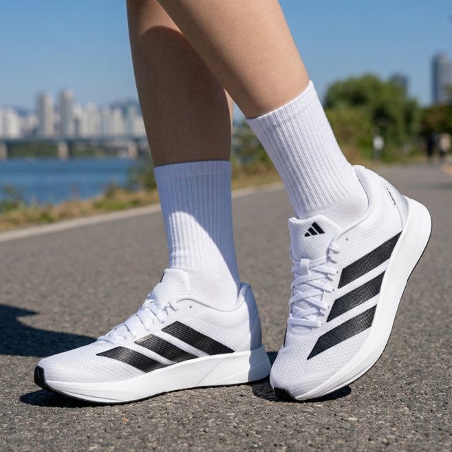 아디다스 듀라모 남성 여성 런닝화 발편한 운동화 마라톤화 조깅화 헬스화 화이트그레이 슈즈케이스 세트