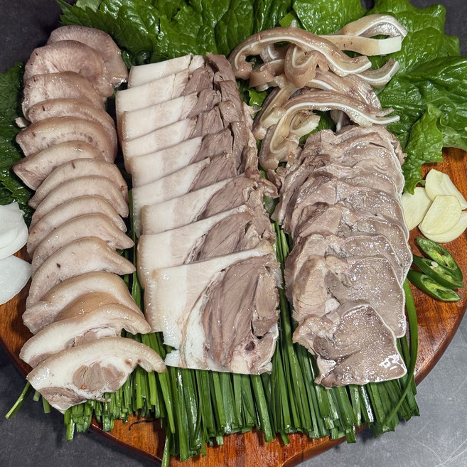 삶은 돼지머리고기 슬라이스(1kg) 국밥용 돈두 세절완숙, 2개, 1kg