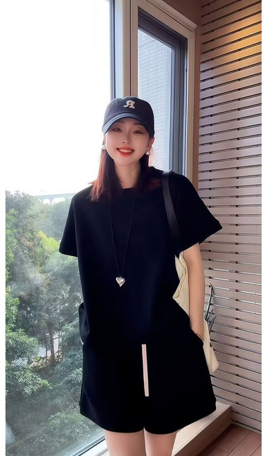 夏季休閒套裝女 短袖闊腿短褲 兩件套