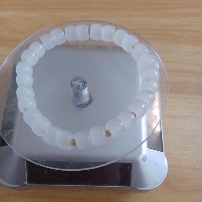 8釐米羊脂白玉老形珠手串