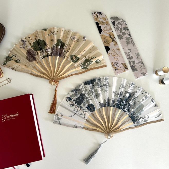 더안 꽃담길 접이식 부채 + 케이스 휴대용 여름부채, 1개, 네추럴플라워베이지