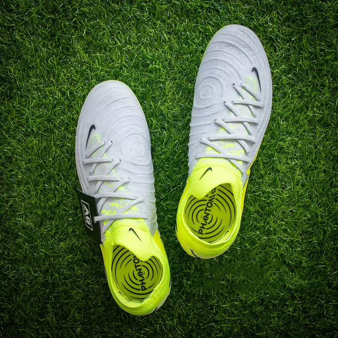 나이키 선수용축구화 팬텀 GX2 엘리트 AG 인조잔디전용 매장판정품