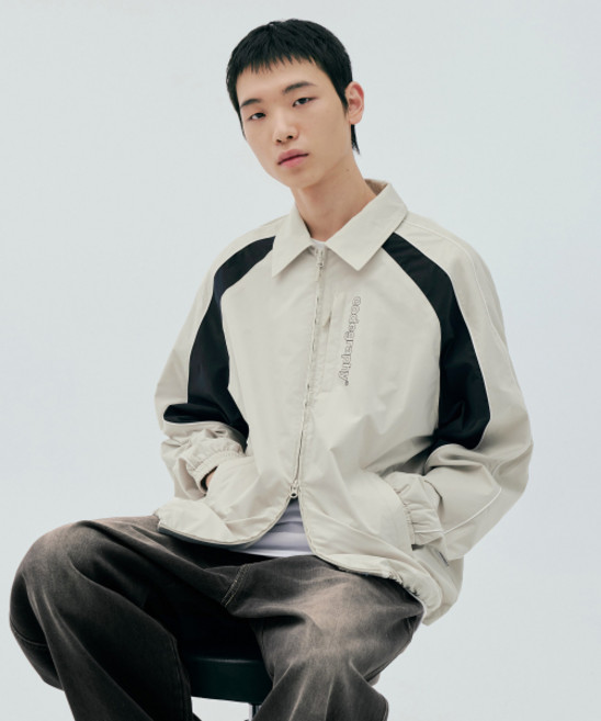 코드그라피 CGP 배색 테크 카라 숏 자켓_크림