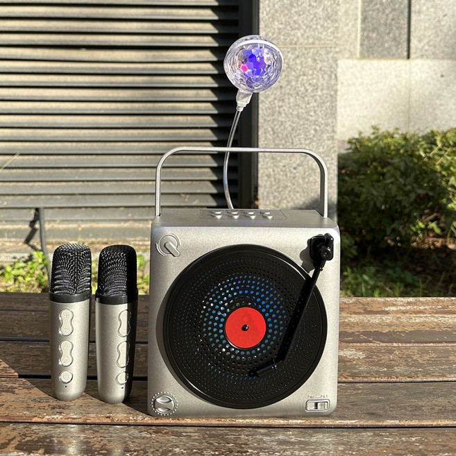 [중고] 단순변심건 레트로 레코드판 무선 듀엣 노래방마이크 최대 30W 고출력 마이크2개 블루투스 스피커 에코 캠핑 차박 미러볼포함, Mitacle 실버