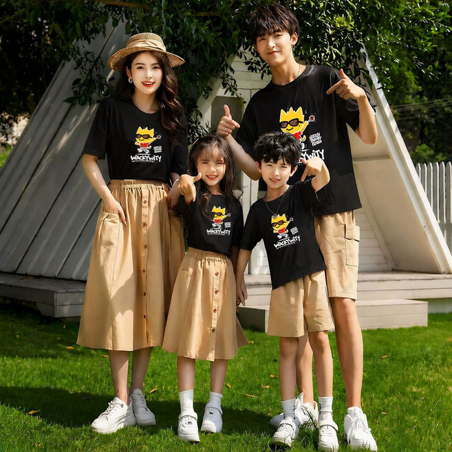 FONOW 남성 여성용 패밀리룩 기념일이벤트룩 남여공용 반팔티 커플룩 트렌디 여름 데일리