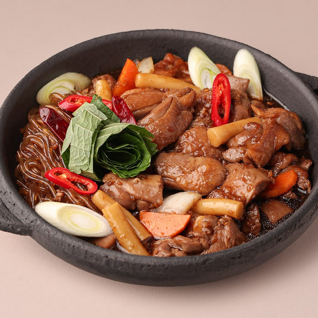 청춘불판 순살 안동 찜닭 900g 순살찜닭 간장찜닭 간장양념 특제소스 간편조리, 1개