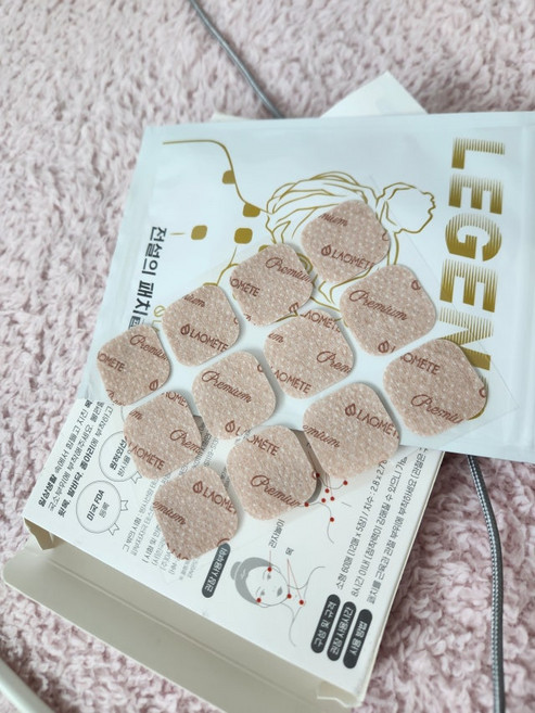 라오메뜨 전설의패치 프리미엄 미니 60매 붙이는 동전 크기 패치 소형 손가락 손목 발 종아리 어깨 허리 관절 근육 붙이는 쿨 통증 (구)이런시원한 파스, 프리미엄 미니 3개 (총 180매), 1개