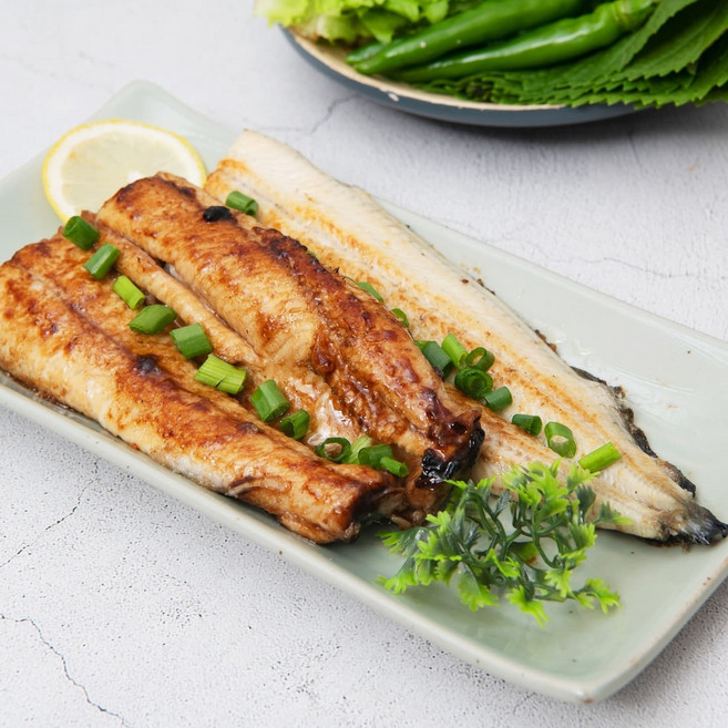 국산 풍천 민물장어 초벌1kg. 장어3kg이상 구매시 조개1kg 서비스, 1개