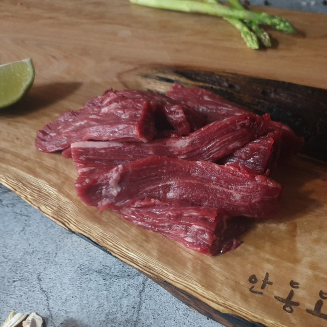 내가진짜한우다(냉장) 한우1++등급 장조림 700g / 구이용 불고기 국거리 특수부위 [산들정], 1개