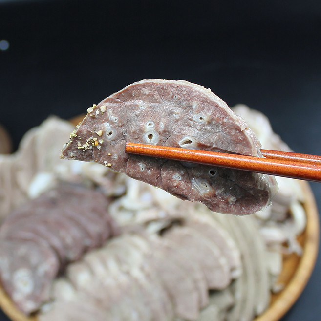 퀸미트 얼리지 않은 냉장 국내산 삶은 돼지허파 돼지1마리분, 얼리지 않은 냉장 삶은 돼지 허파 1마리분, 1개, 500g