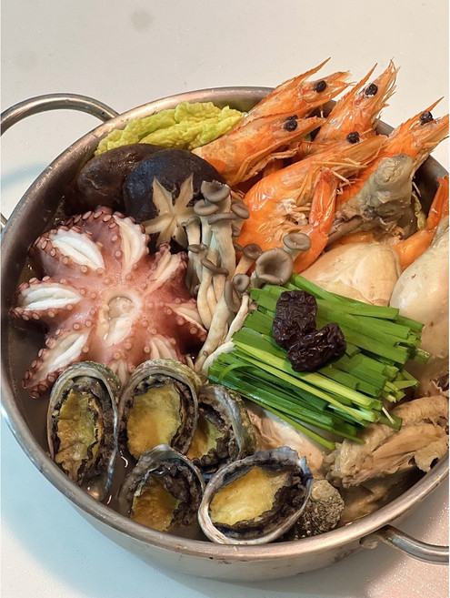 싱싱곳간 해신탕 밀키트세트 몸보신 해물보양식 문어 전복 새우 삼계탕제료 약재 1 7K내외 초복 중복 말복, 1개, 1.7KG