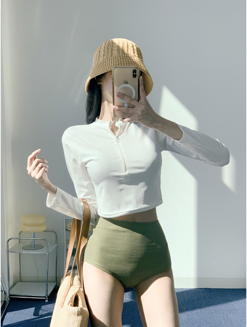 라포로 반집업 크롭 래쉬가드 상의, 아이보리