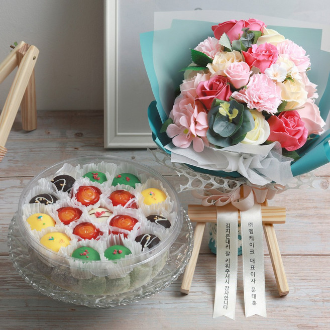 엠케이크 Special 떡케이크 C 선물세트 생일 케익 기념 생신 칠순, S 떡케이크 C+꽃다발12, 1세트, 1.5kg