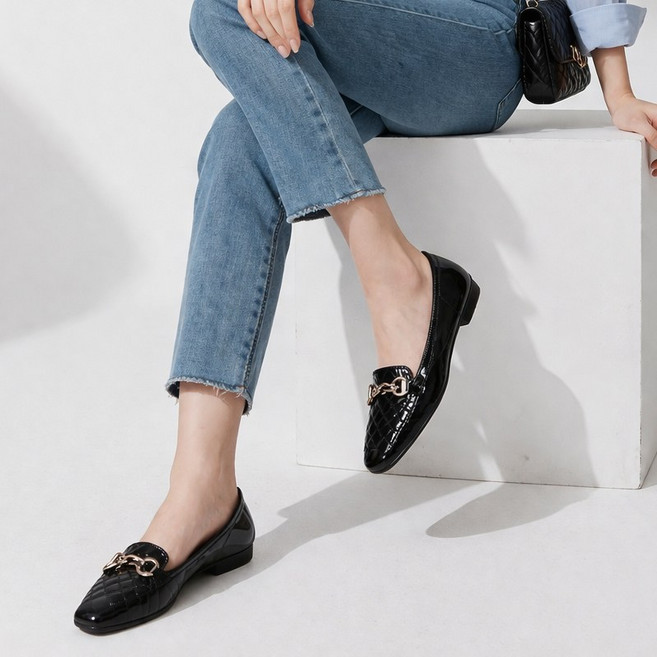 MIROSE 노엘라 골드체인 누빔 에나멜 로퍼 단화 구두 데일리 오피스