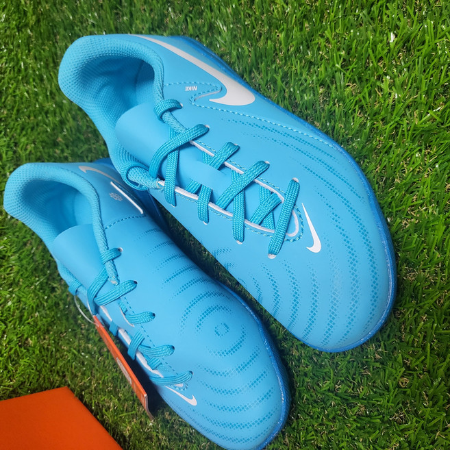 나이키 주니어 팬텀 GX II 클럽 TF 키즈 풋살화 축구화 고급양말증정