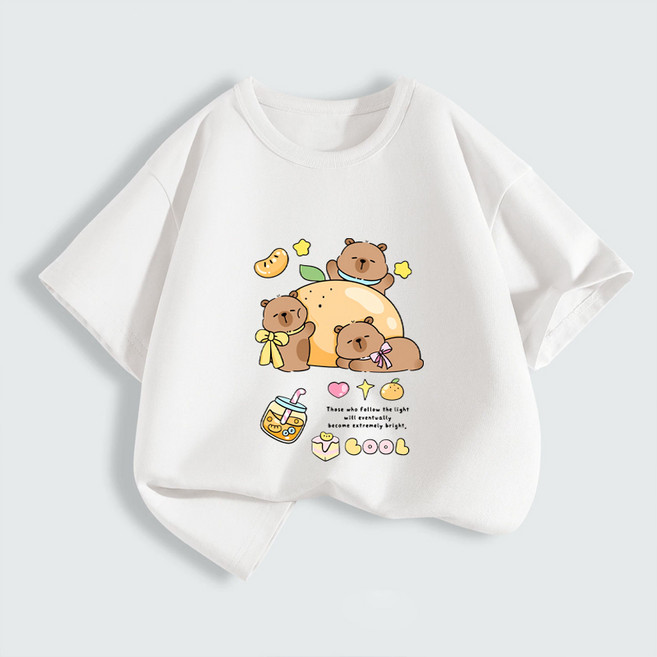 FONOW 가족티 순면 100% 키즈 티셔츠 귀여운 카피발라 패턴 아동복 편안하고 통기성 좋은 여름 캐주얼 라운드 반팔 티셔츠 아보카도 3마리 놀이 프린트 디자인